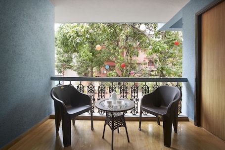 Luxury Room, Multiple Beds, Balcony | Balcony