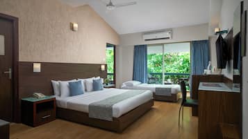 Family Room, Multiple Beds | 1 bedroom, premium bedding, desk, blackout drapes