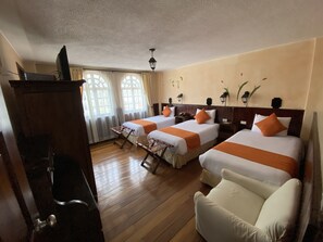 Hochwertige Bettwaren, Daunenbettdecken, Pillowtop-Betten, Zimmersafe