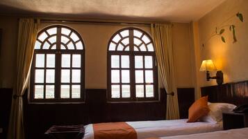 Habitación superior con 1 cama matrimonial o 2 individuales | Ropa de cama de alta calidad, edredón y camas con pillow-top