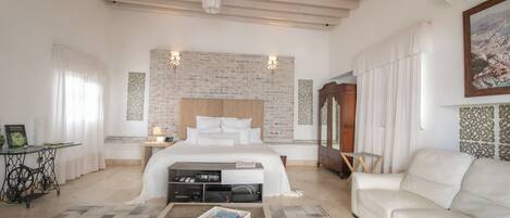 奢華套房, 1 間臥室 | 1 間睡房、高級寢具、羽絨被、迷你吧