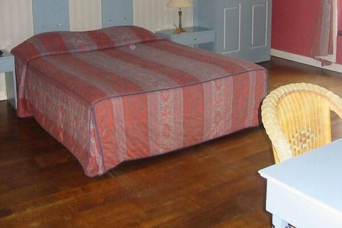 Standard Double Room | In-room safe, WiFi (free)