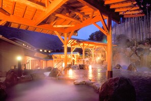 室外 Spa 池