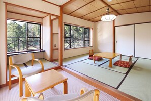 Premium bedding, down duvets, in-room safe, laptop workspace - Hakonenomori Okada (Hakone)
