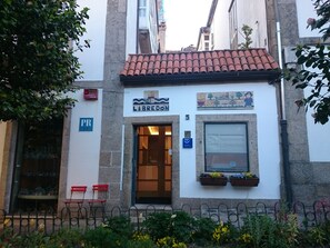 Fachada de la propiedad