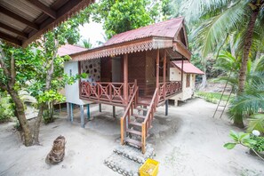 Standard Bungalow with Fan - No Hot Water | Vista del balcone
