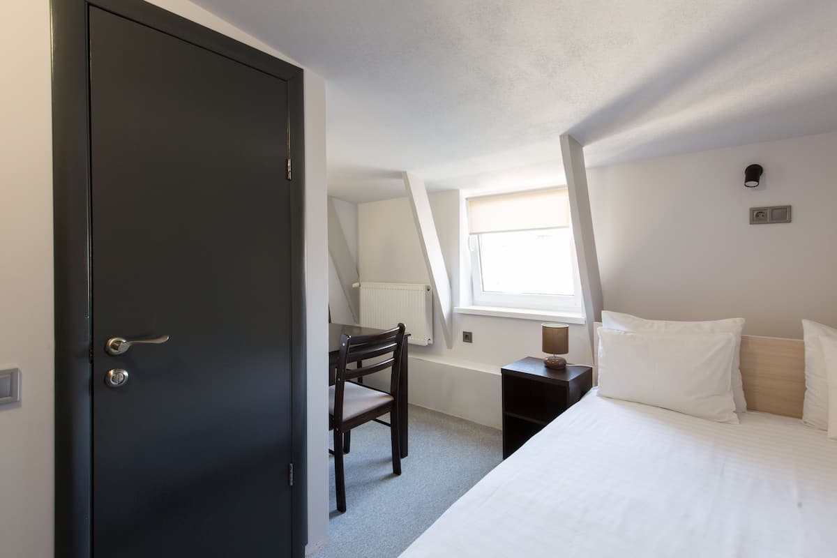 Pillow-top beds, minibar, in-room safe, iron/ironing board