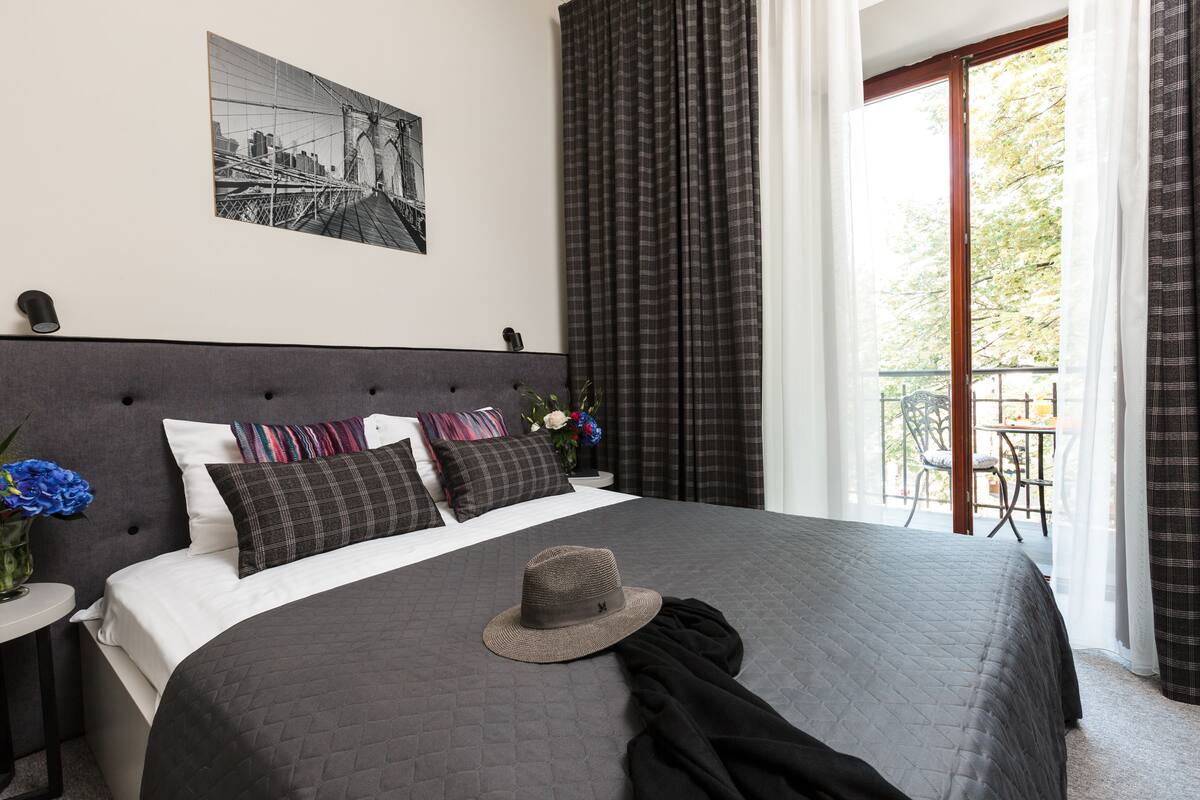 Superior Double Room | Pillowtop beds, minibar, in-room safe, iron/ironing board (on request)