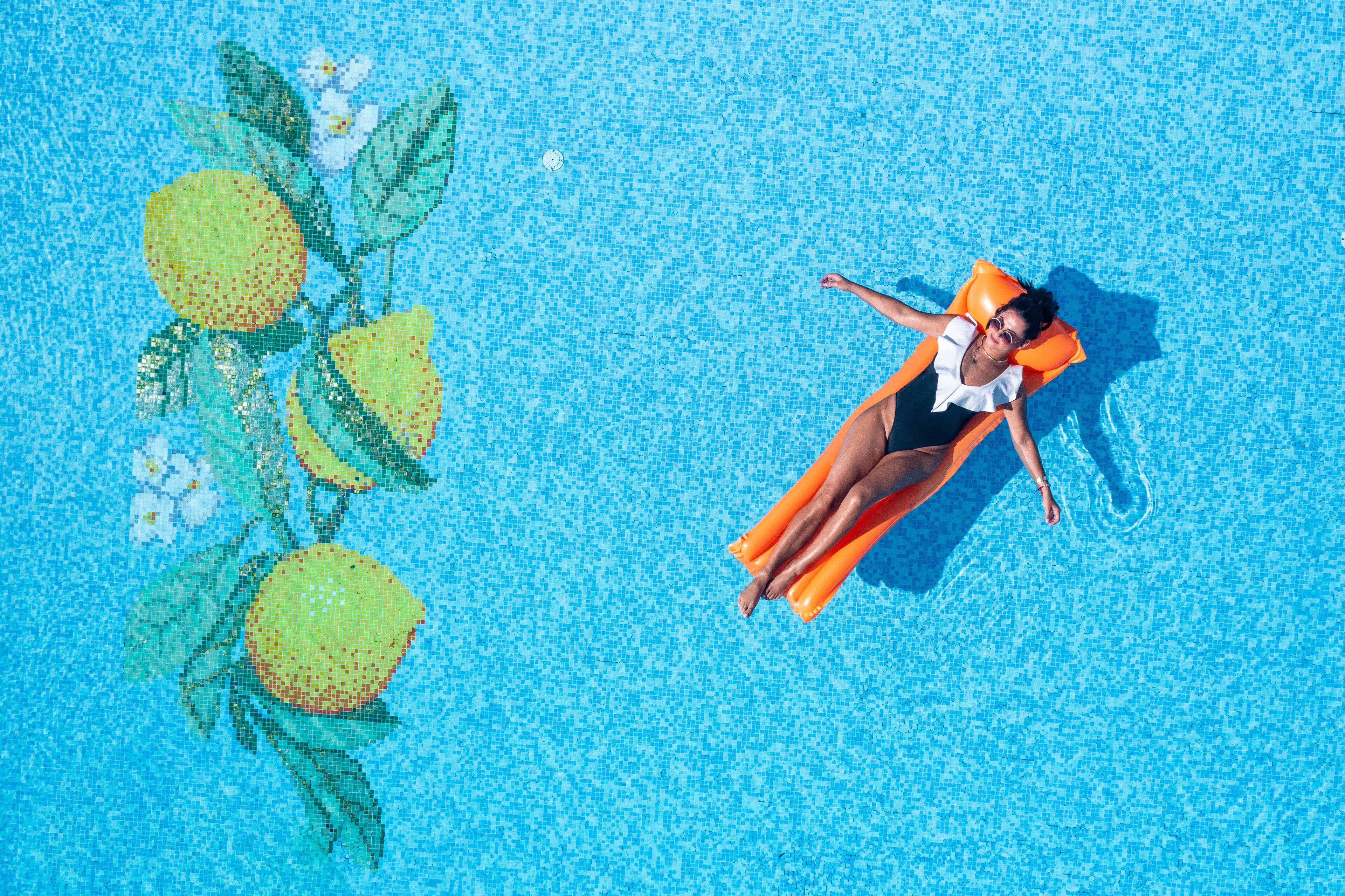 indoor pool, seasonal outdoor pool, pool umbrellas, pool loungers