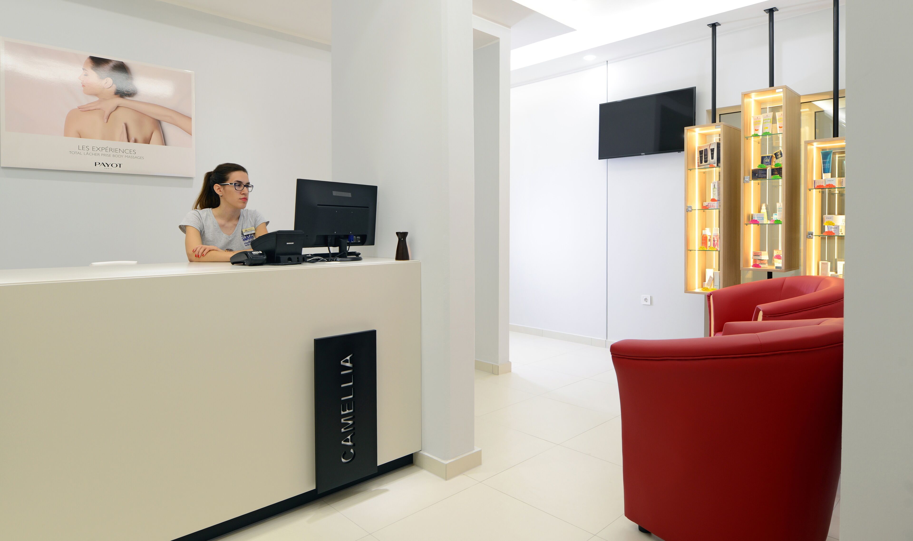 body treatments, aromatherapy, body wraps, body scrubs, facials