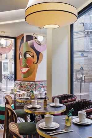 Daily buffet breakfast for a fee - Hôtel Joséphine & SPA by HappyCulture (Paris)