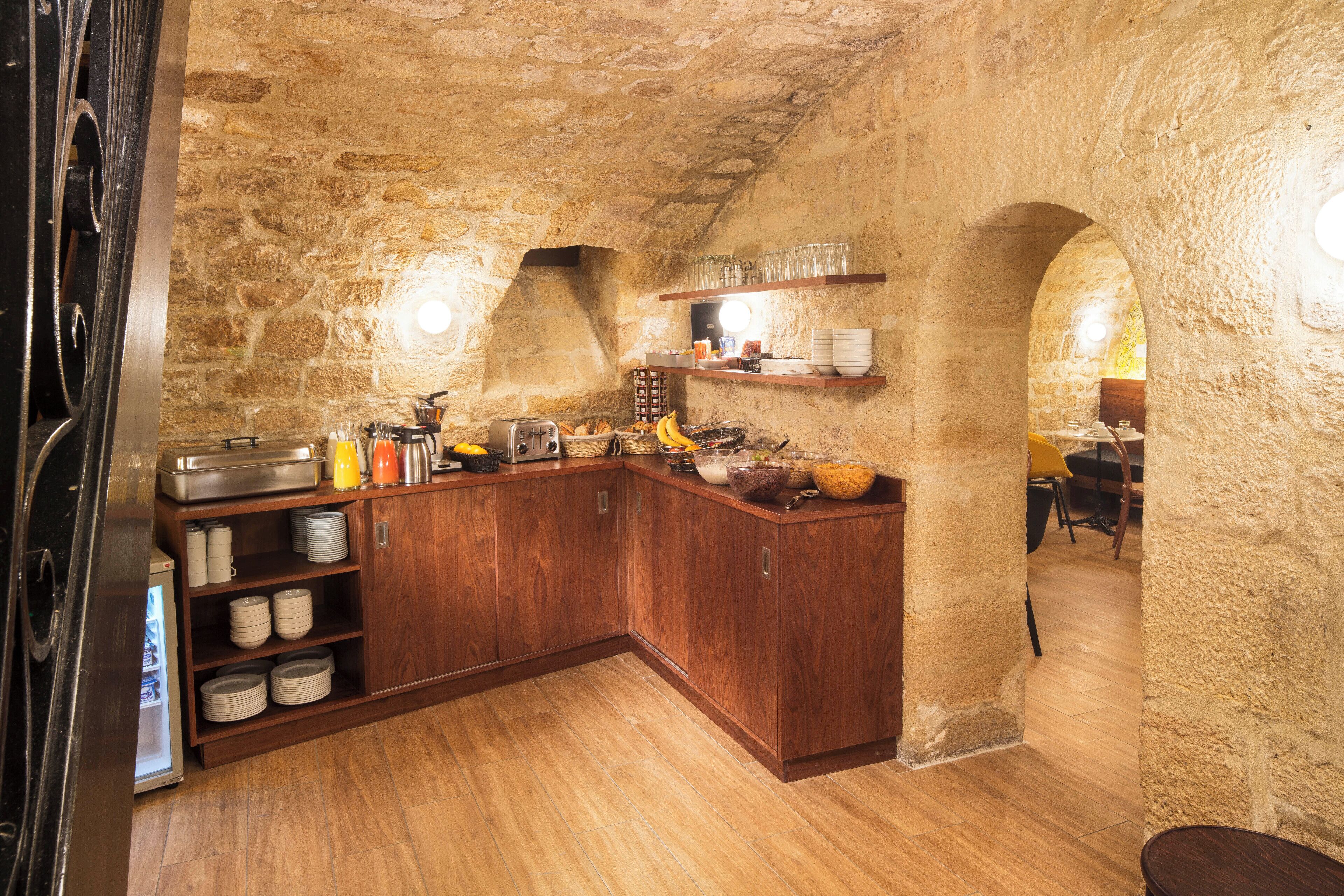 daily buffet breakfast (eur 14 per person)