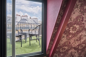 Chambre Double Supérieure (Joséphine) | Literie de qualité supérieure, coffres-forts dans les chambres, bureau