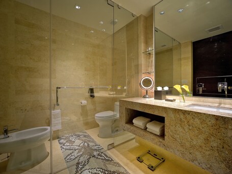 EB Hotel Miami - Image 34