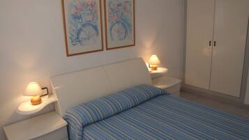 Appart'hôtel, 1 chambre | Fer et planche à repasser, lits bébé (en supplément)