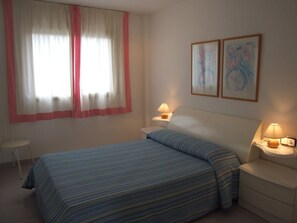 Condo, 1 phòng ngủ | Bàn ủi/dụng cụ ủi quần áo, nôi/giường cho trẻ sơ sinh (phụ phí) 