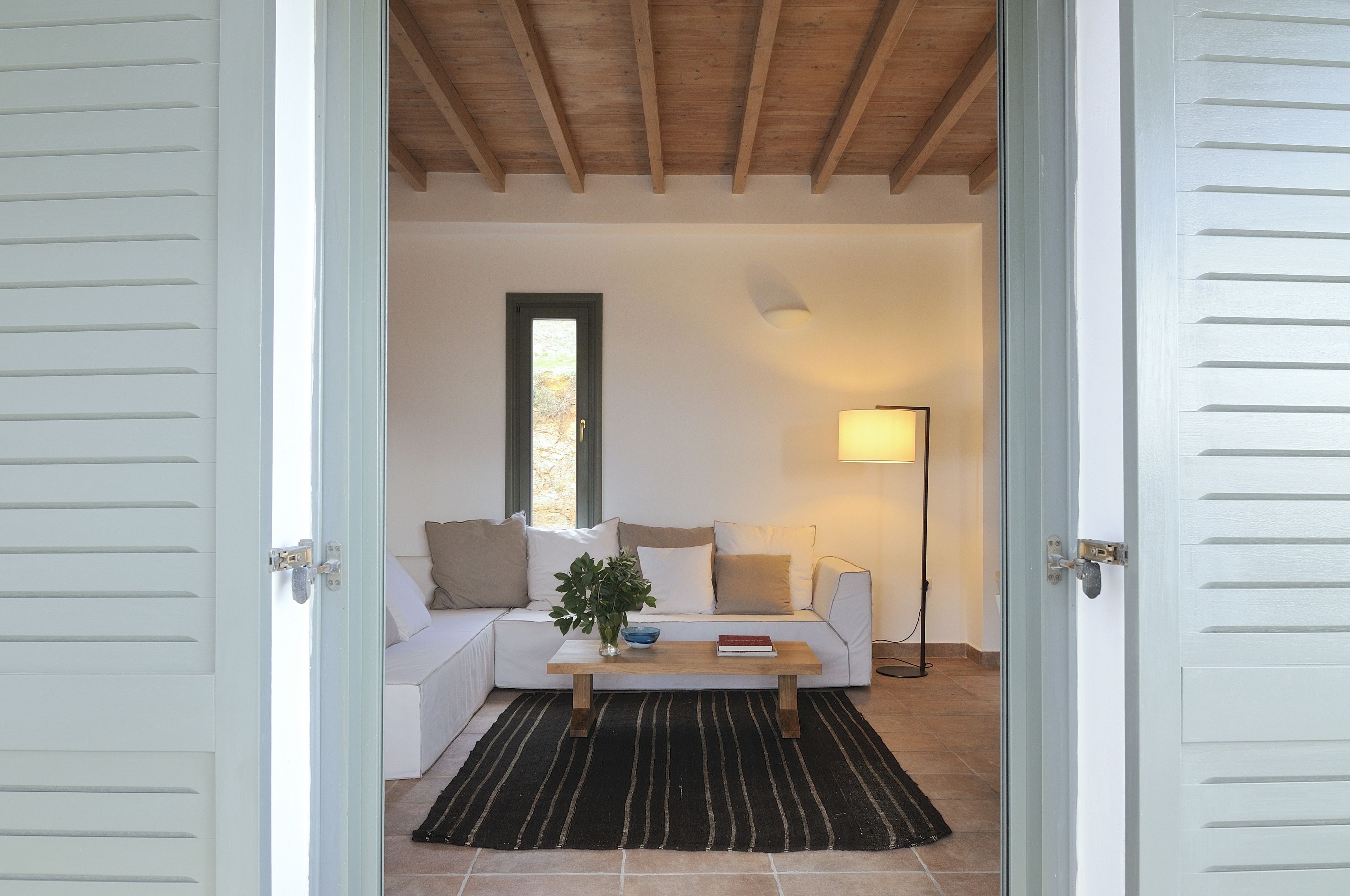 32-inch lcd tv with cable channels, tv