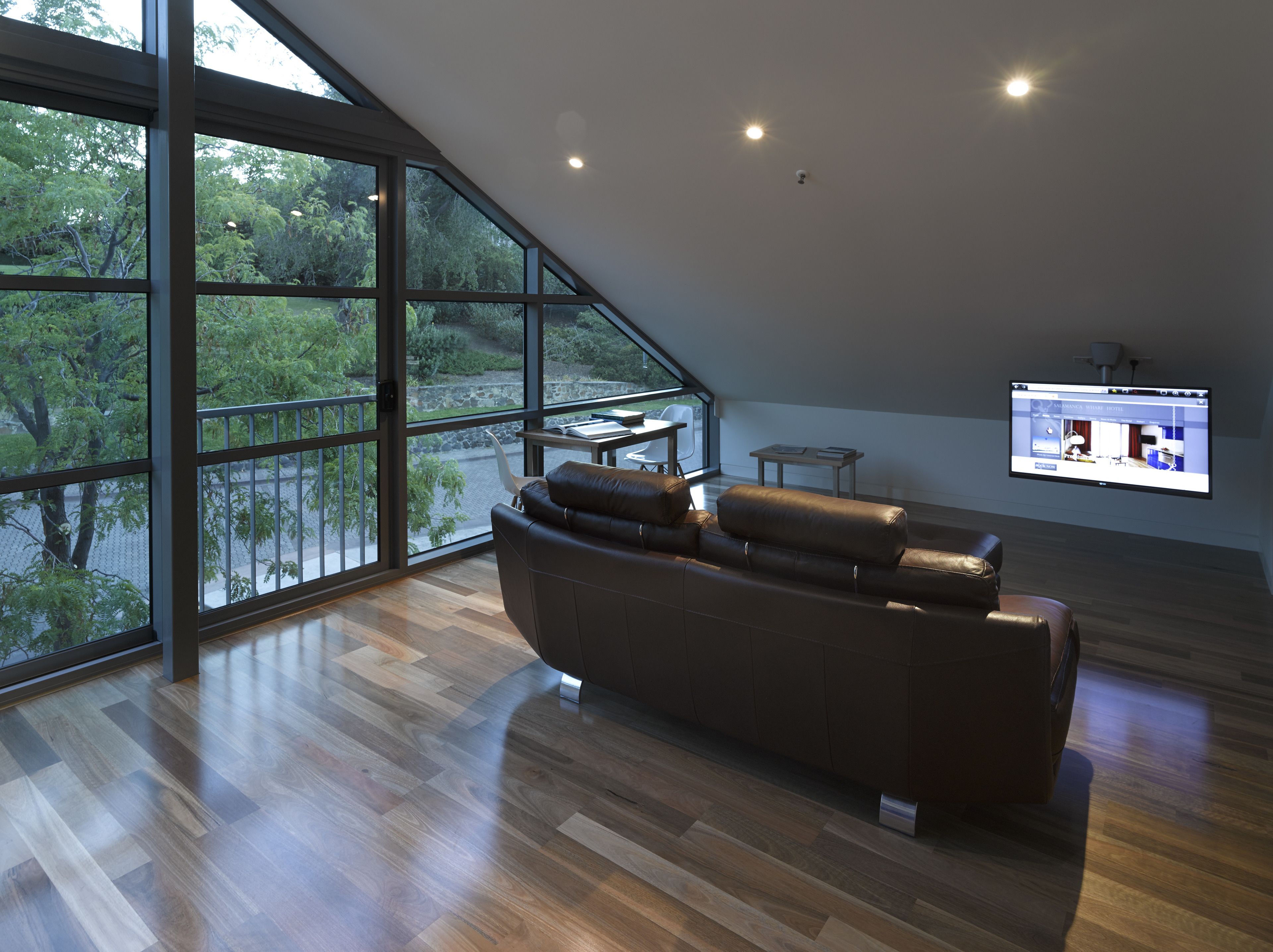 Salamanca Wharf Hotel — image 10