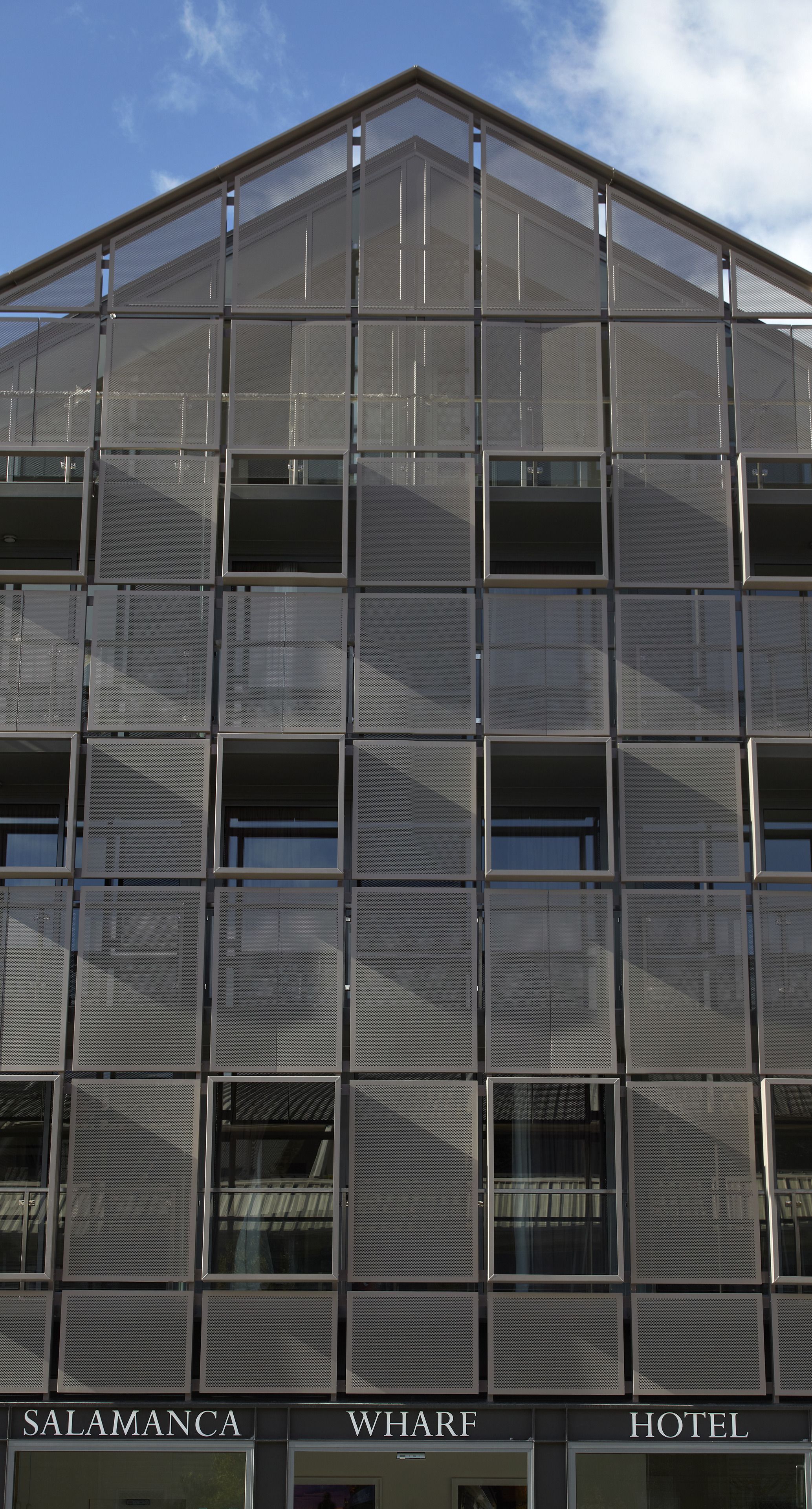 Salamanca Wharf Hotel — image 25