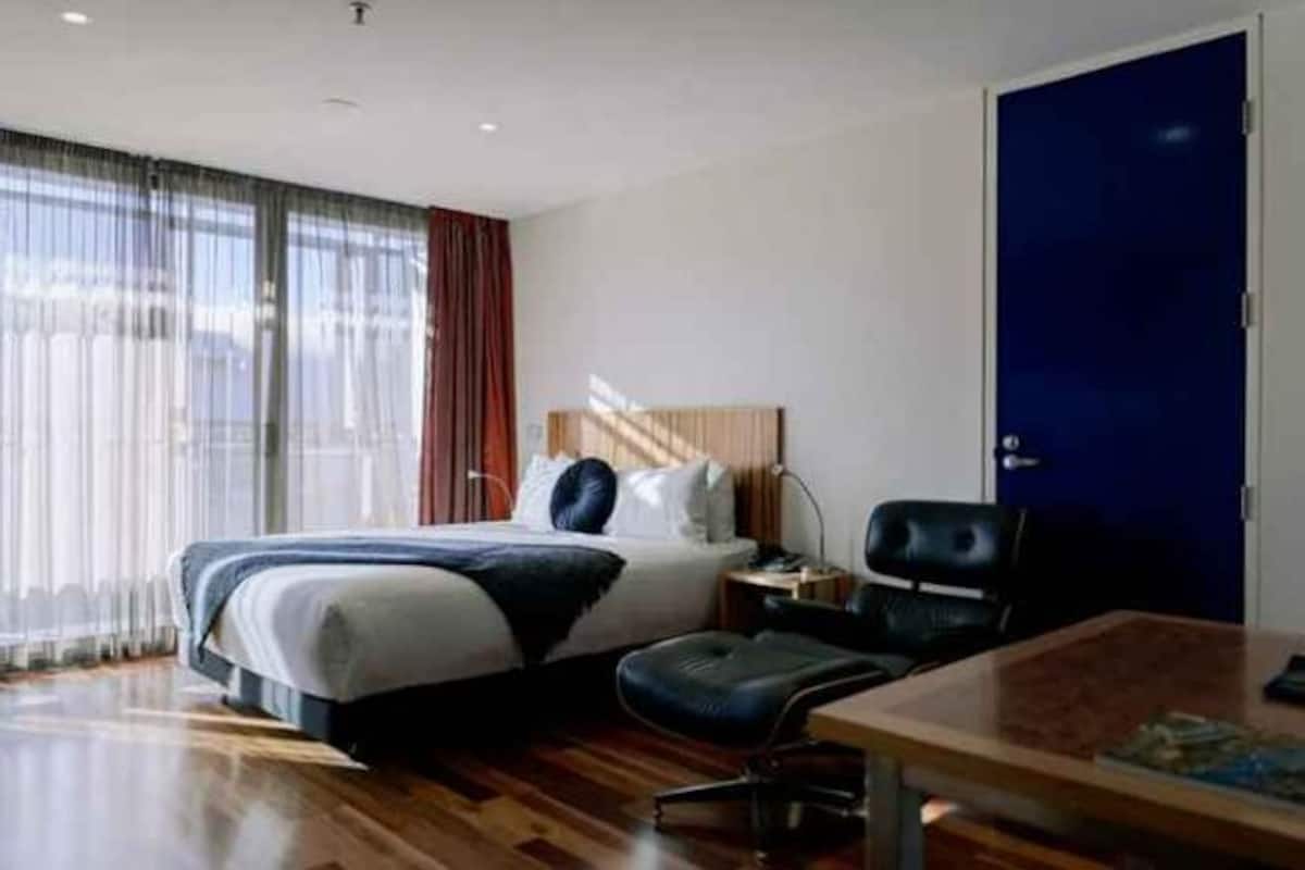 Ropa de cama hipoalergénica, edredón y minibar