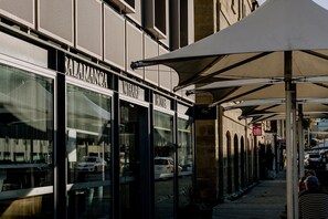 Front of property - Salamanca Wharf Hotel (Battery Point)