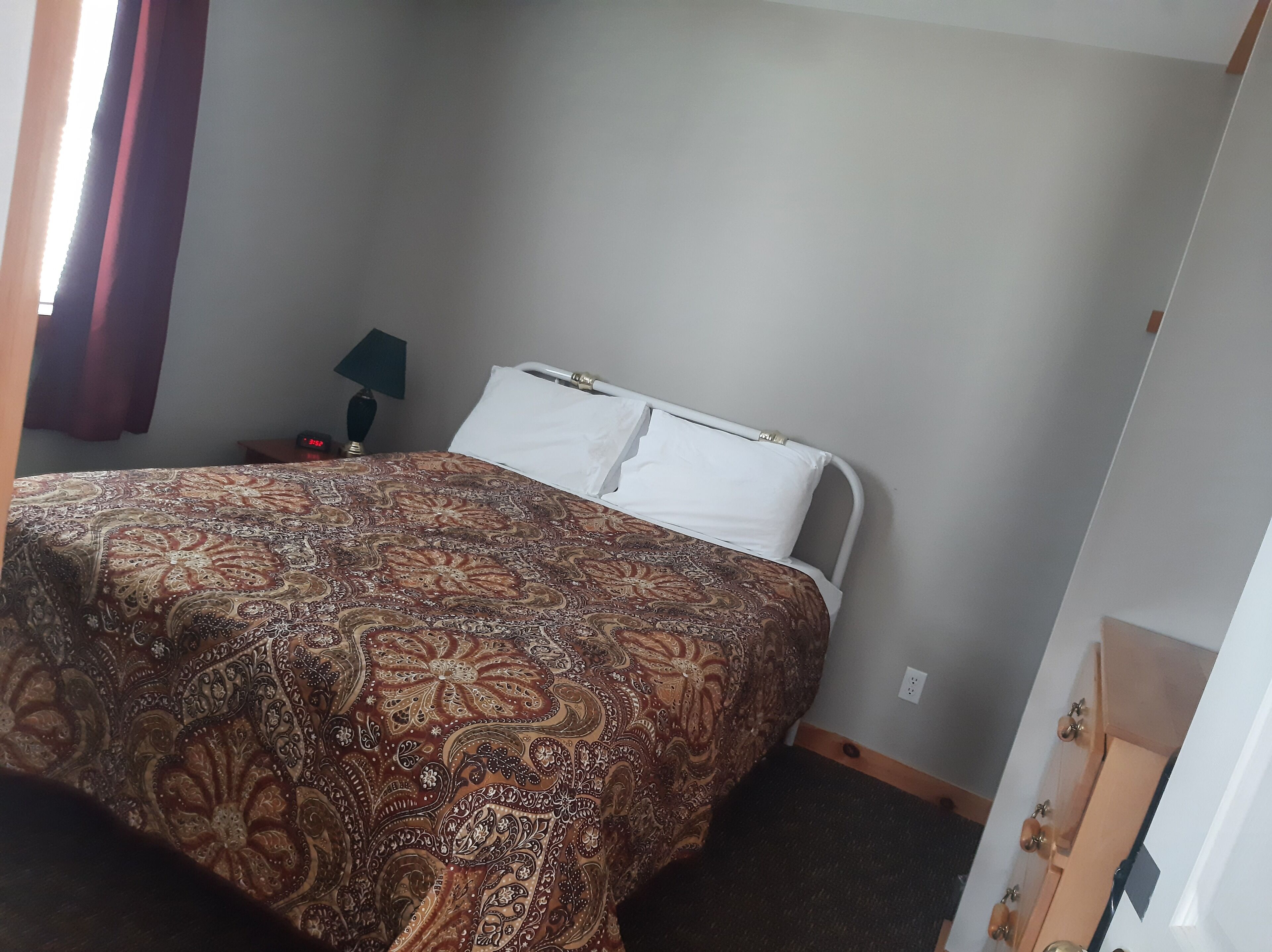 Wi-Fi gratuit, draps fournis