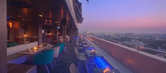 Hotel Ivory Tower