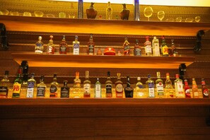 2 bars/lounges, poolside bar - Marugarh Resort and Spa (Jodhpur)