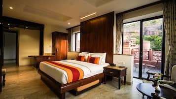 Luxury Room | 1 bedroom, premium bedding, memory-foam beds, minibar