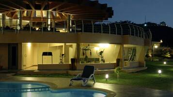 Alberca al aire libre