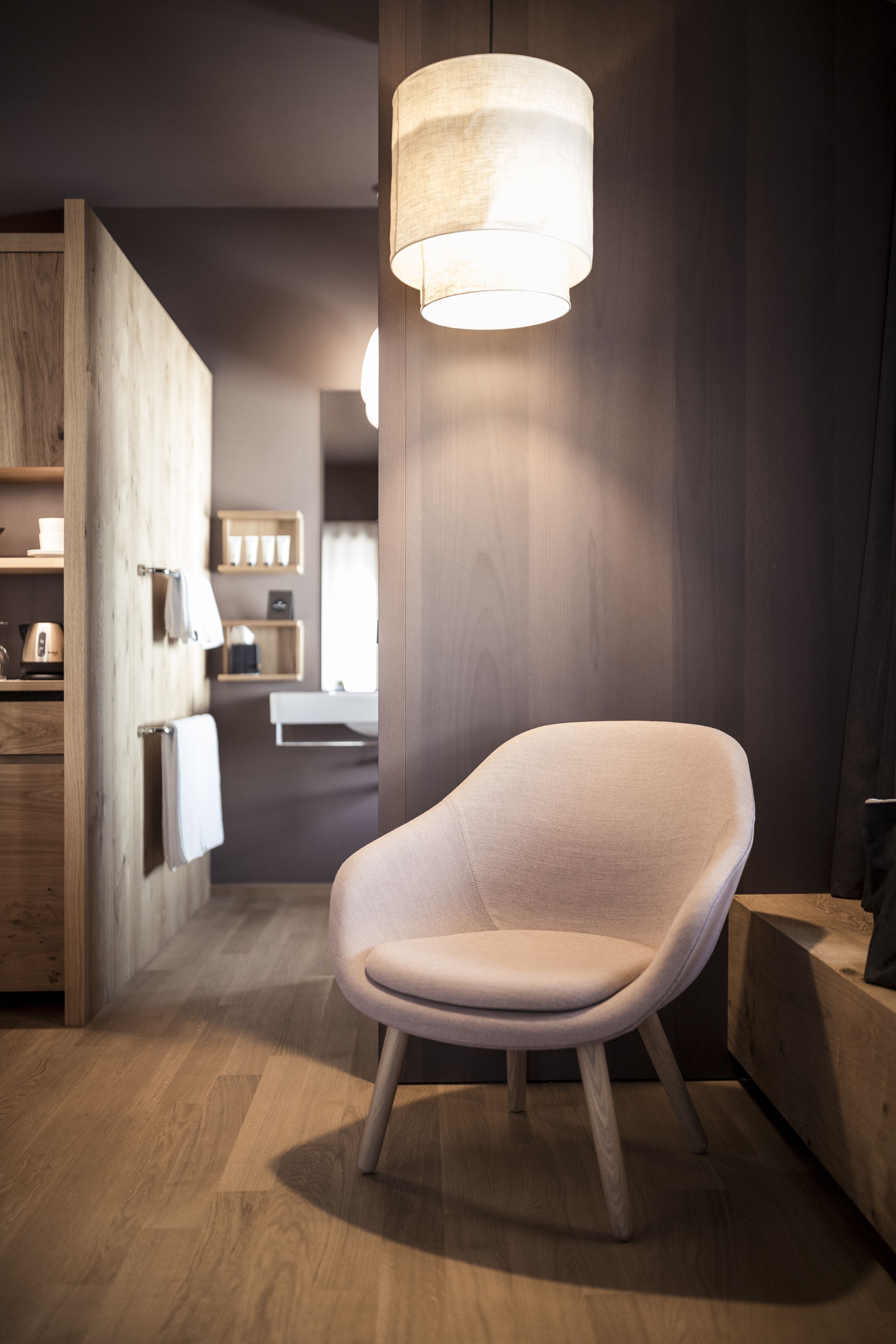 Room (Mountain Classic) | Living area | TV