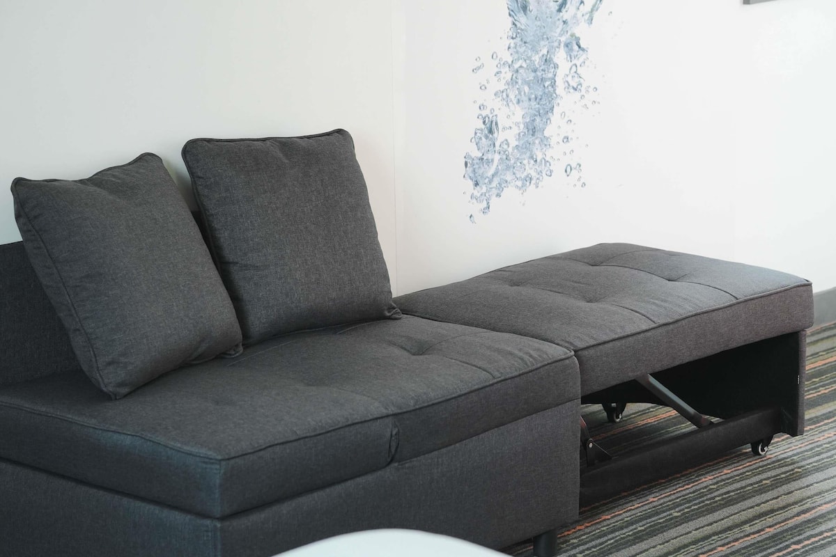 premium room, 1 double bed | premium bedding, memory-foam beds, in-room safe, desk