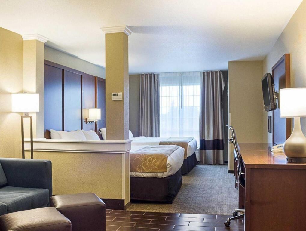 1 bedroom, in-room safe, desk, blackout drapes