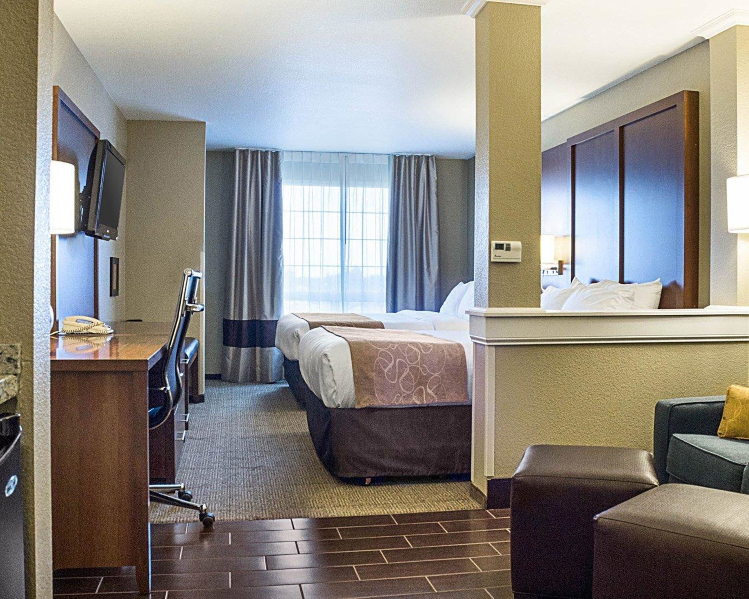 1 bedroom, in-room safe, desk, blackout drapes