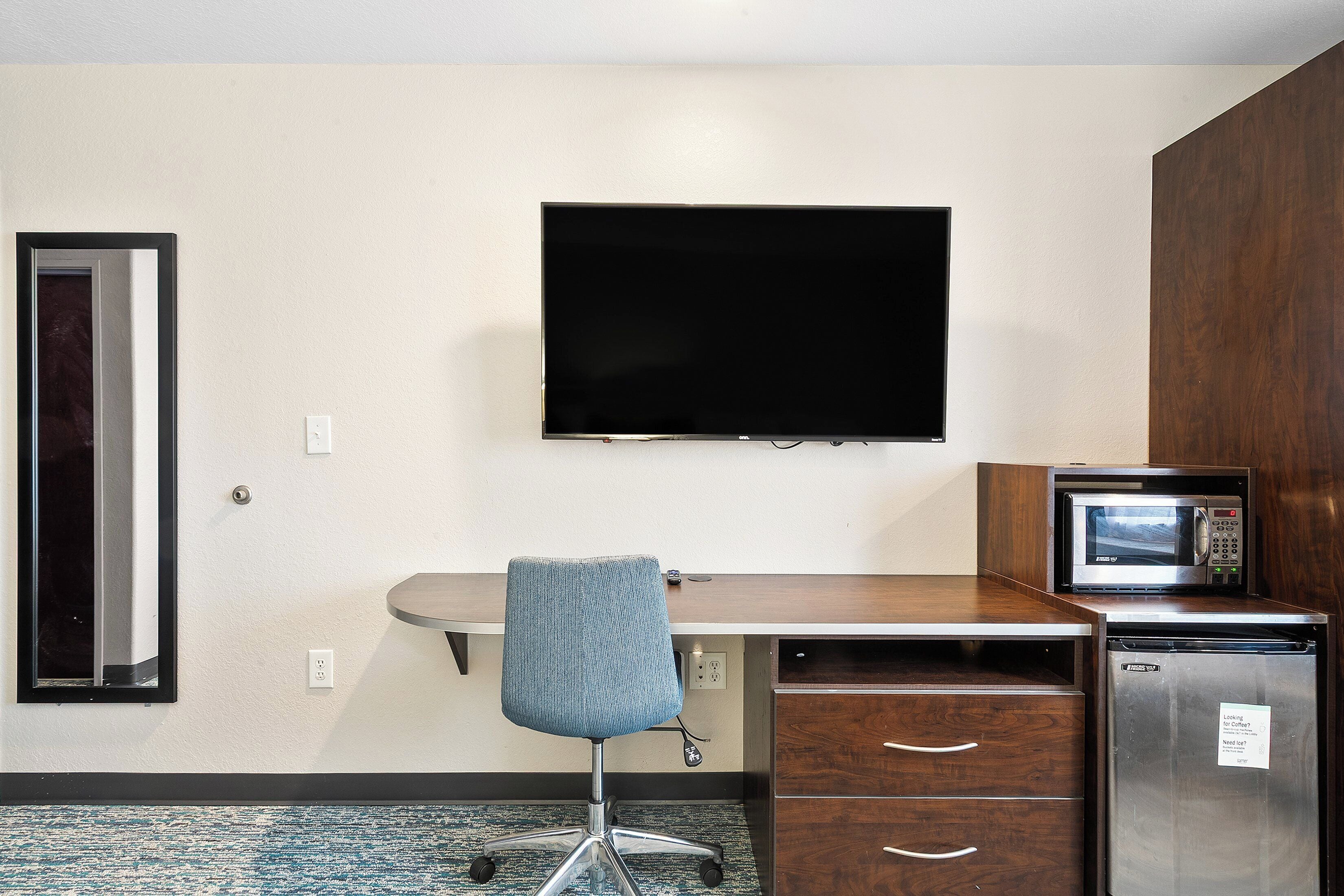 In-room safe, individually decorated, individually furnished, desk