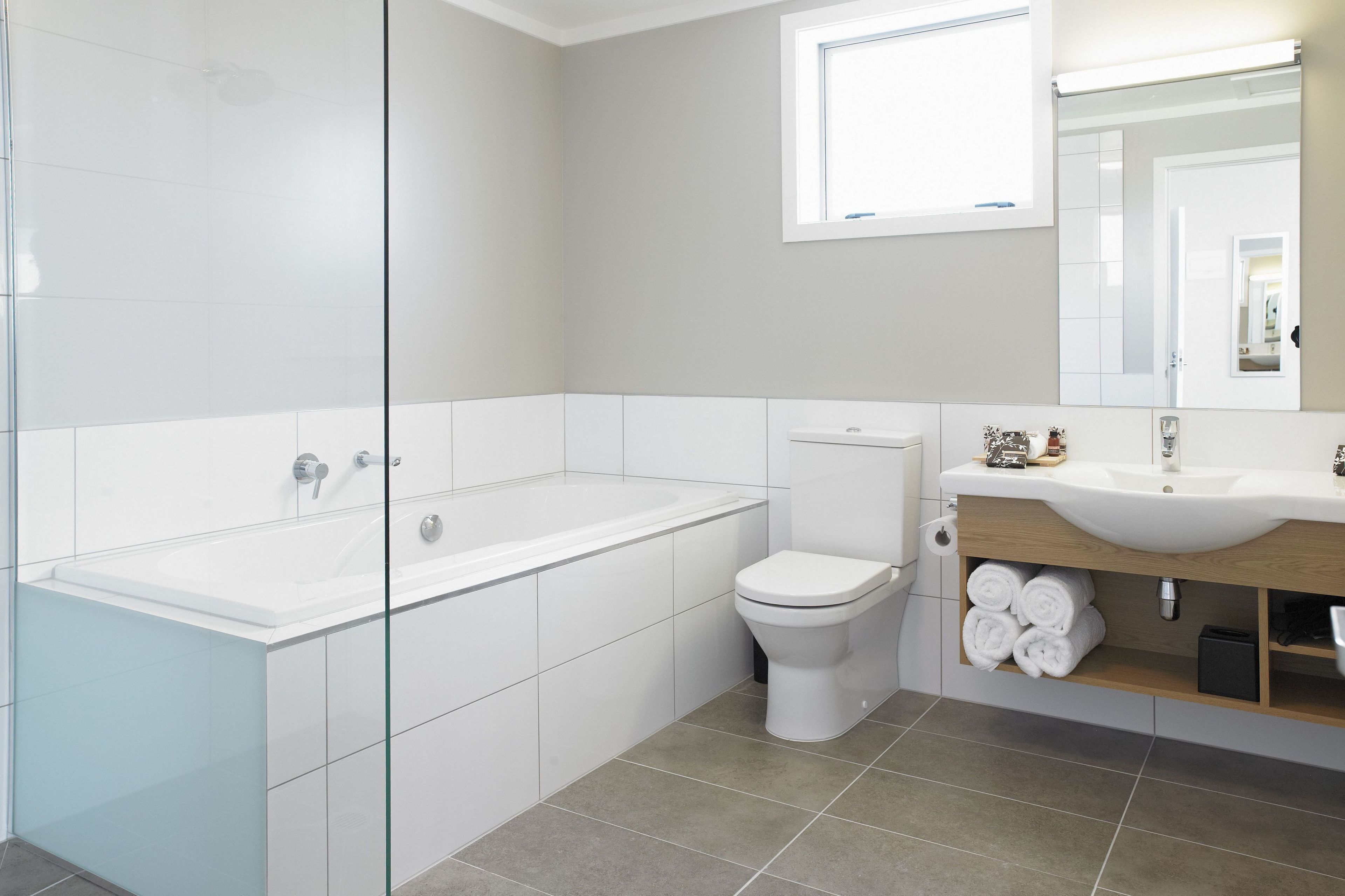 Bathroom | Free toiletries, hair dryer, towels