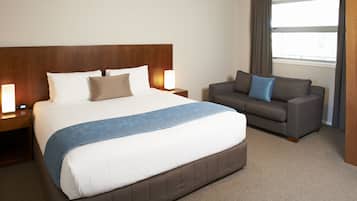 Desk, soundproofing, iron/ironing board, free WiFi