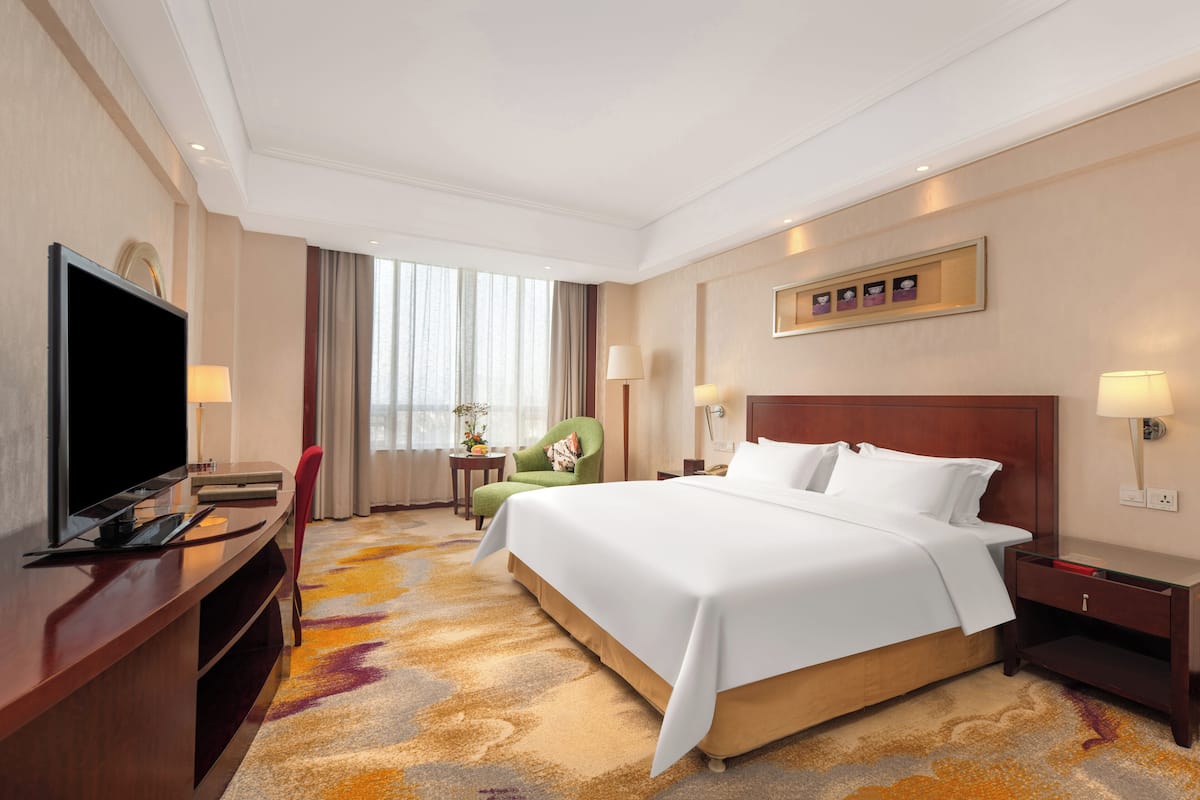 Phòng Superior, 1 giường cỡ king | 1 phòng ngủ, minibar, bàn ủi/dụng cụ ủi quần áo