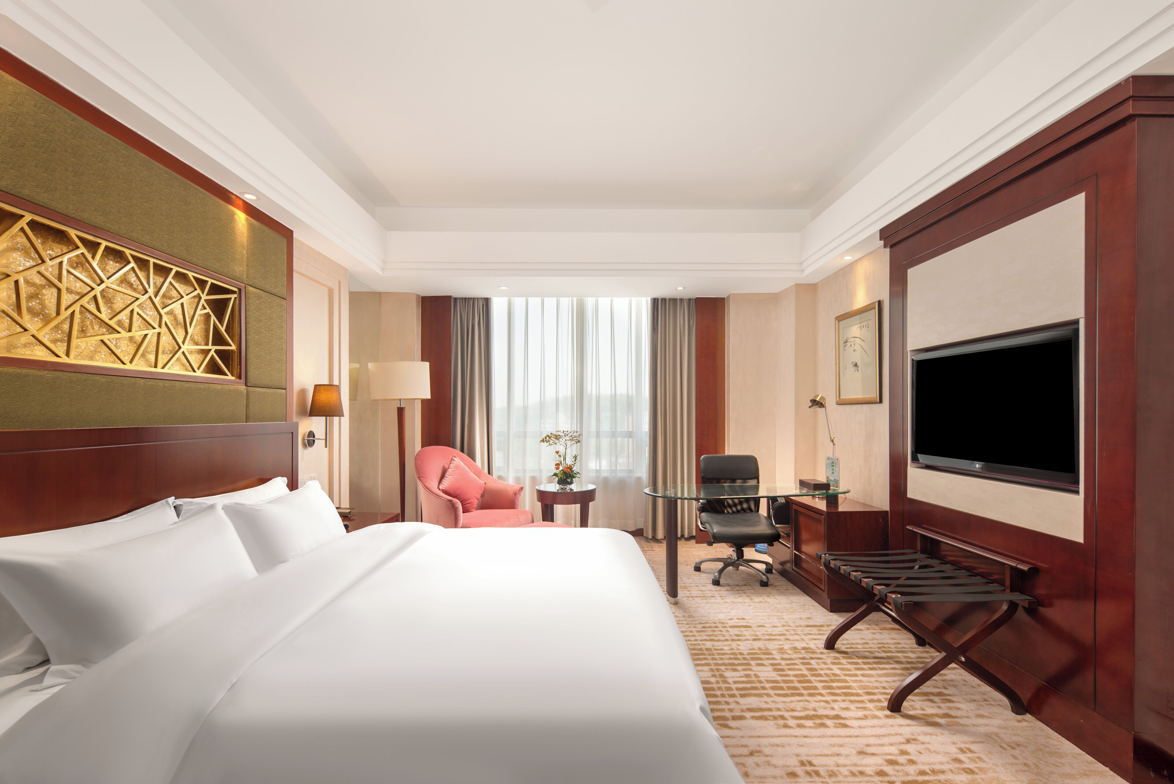 minibar, iron/ironing board, rollaway beds, free wifi