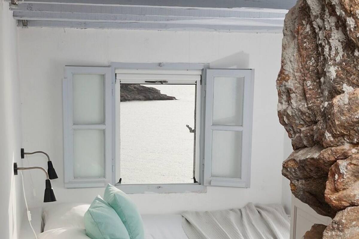 Apartment, 1 Bedroom | 1 bedroom, premium bedding, in-room safe, desk