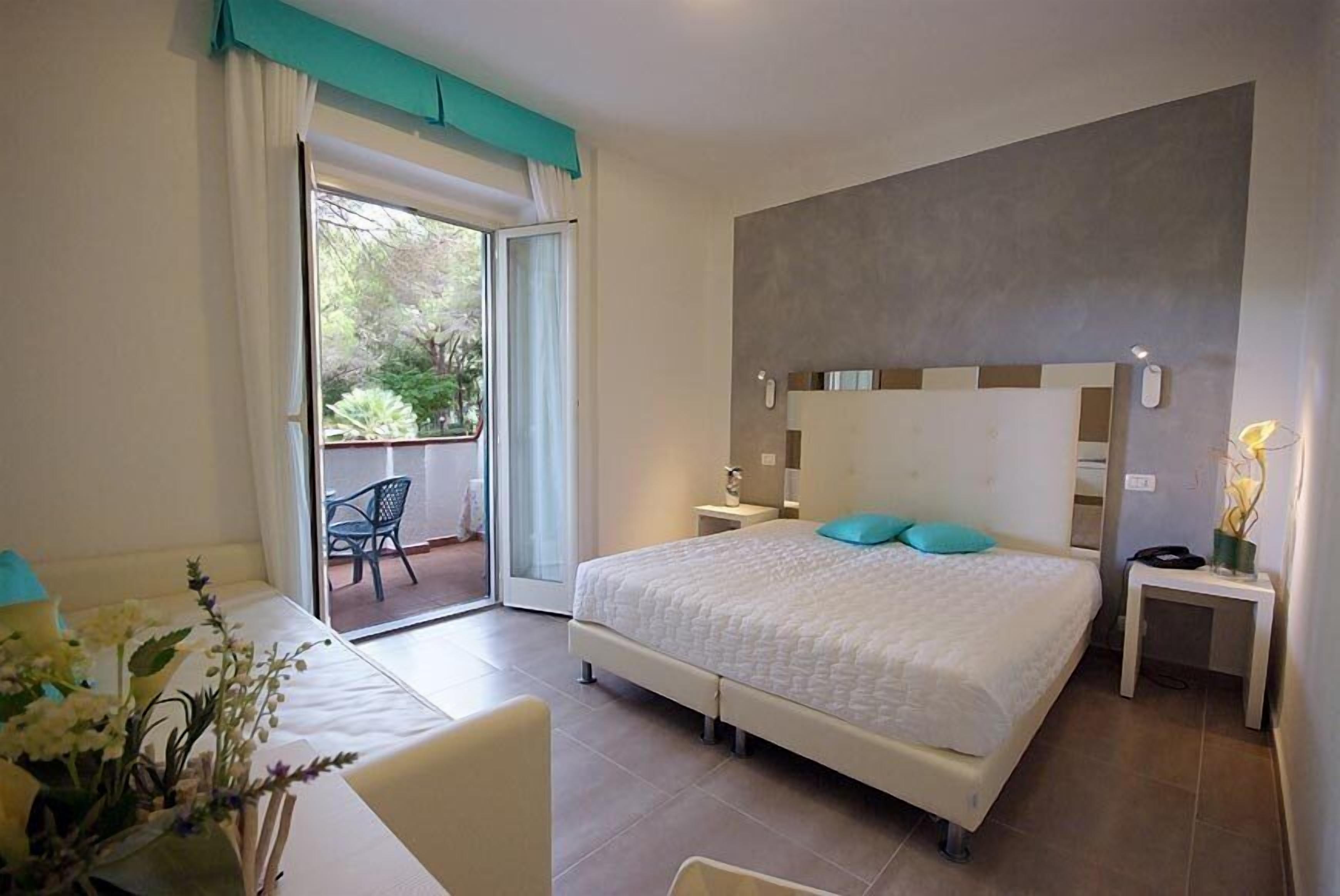 In-room safe, desk, free cots/infant beds, free WiFi