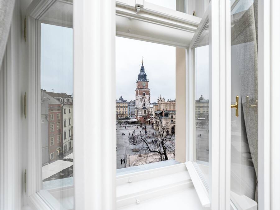 Superior Studio (Main Square) | View from room