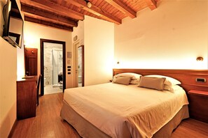 Couette en duvet d'oie, minibar, coffres-forts dans les chambres, bureau