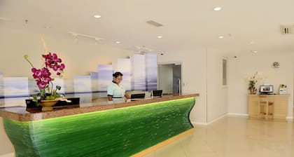 Oceania Hotel