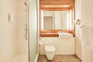 Eco-friendly toiletries, hair dryer, towels - Hotel Campanile Bydgoszcz (Bydgoszcz)