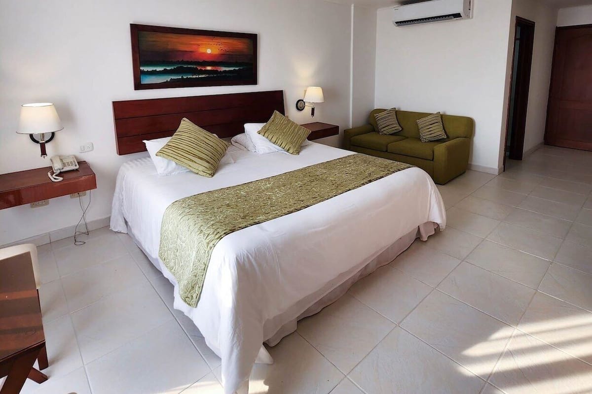 Premium bedding, bed sheets