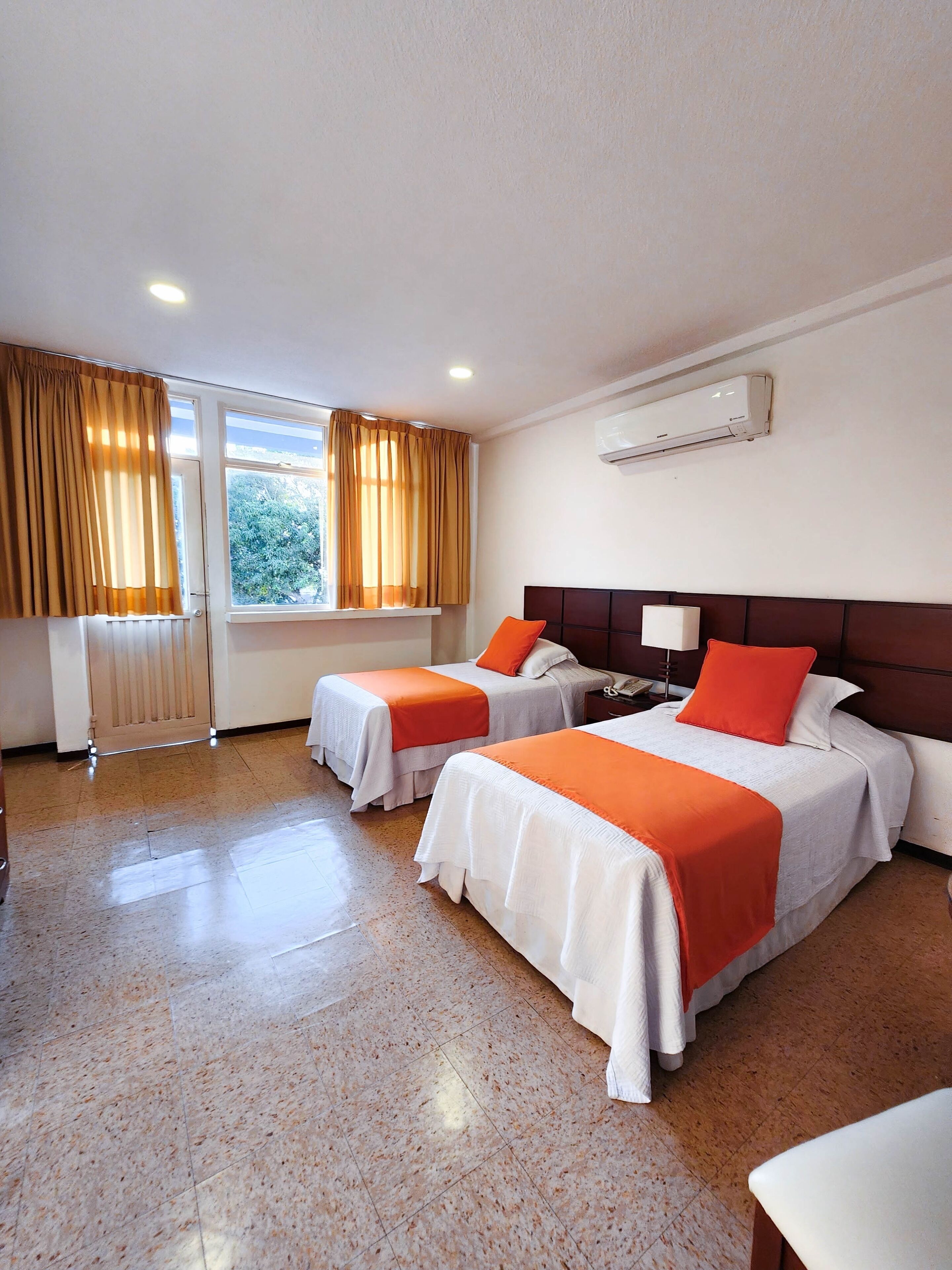 Standard Twin Room | Premium bedding, bed sheets