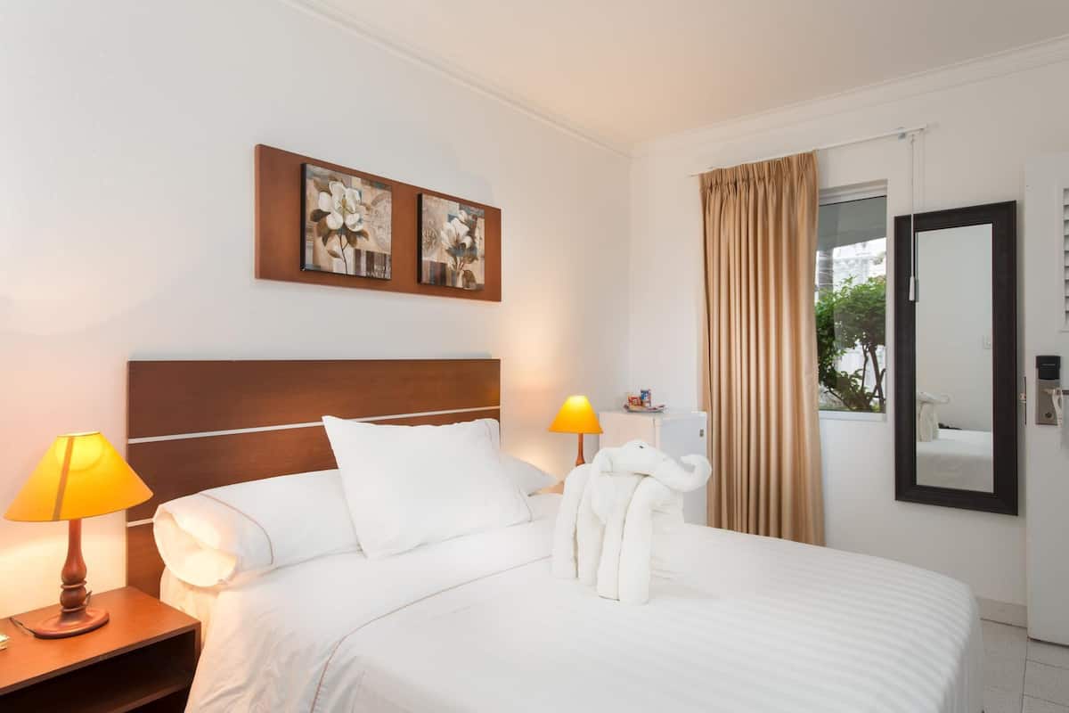 Premium bedding, minibar, in-room safe, individually furnished