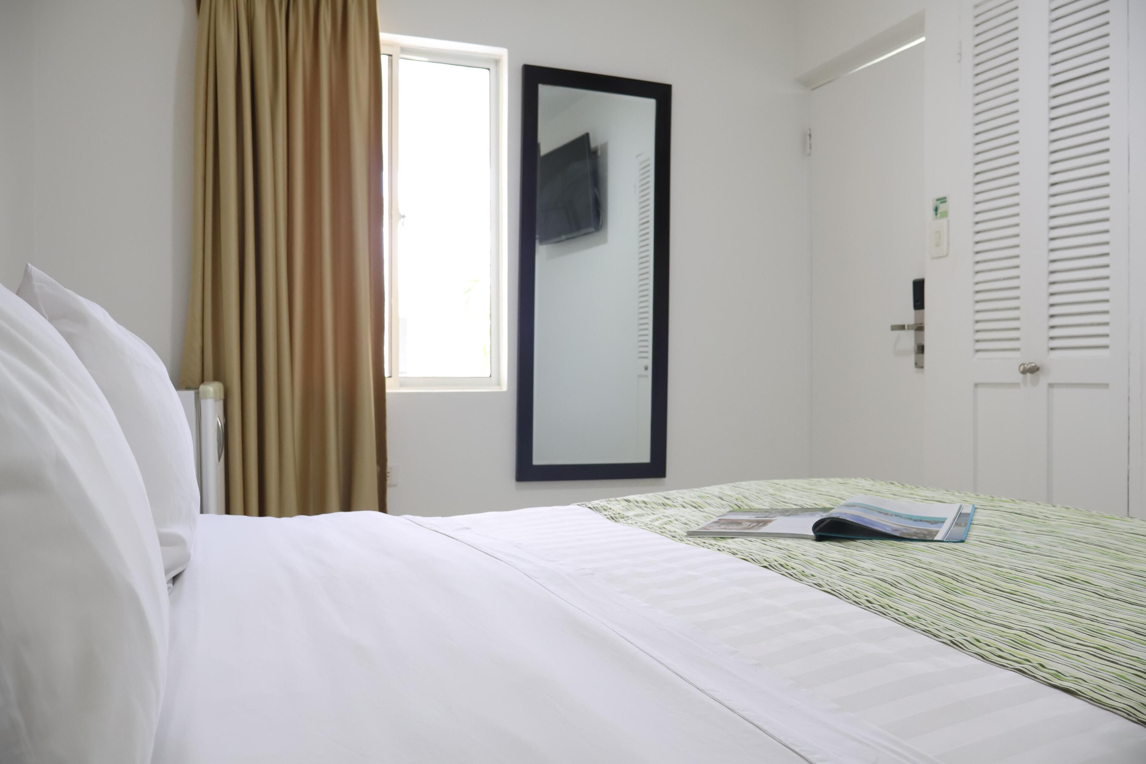 Premium bedding, in-room safe, individually furnished, desk