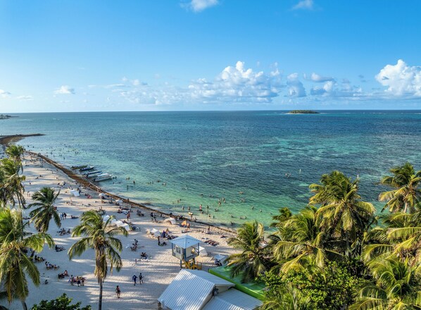 On the beach - Hotel El Dorado (San Andrés)